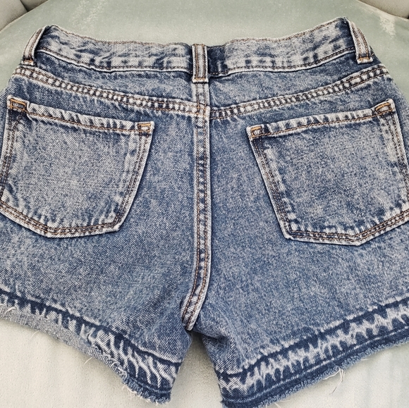 3 pairs of Womans shorts - Picture 2 of 5